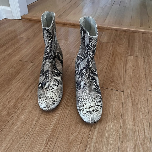 Trendy free people boots.  Size 8 snakeskin pattern.  Gently used - Picture 5 of 5